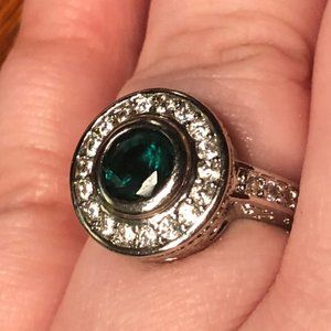 1.58ctw Emerald & White Sapphire Ring Size 6.5
